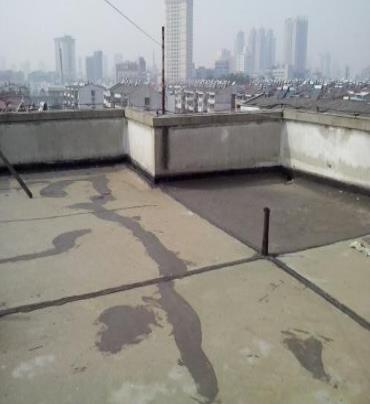 随州市漏水维修 楼顶漏水是什么原因，楼顶漏水维修方法是什么?